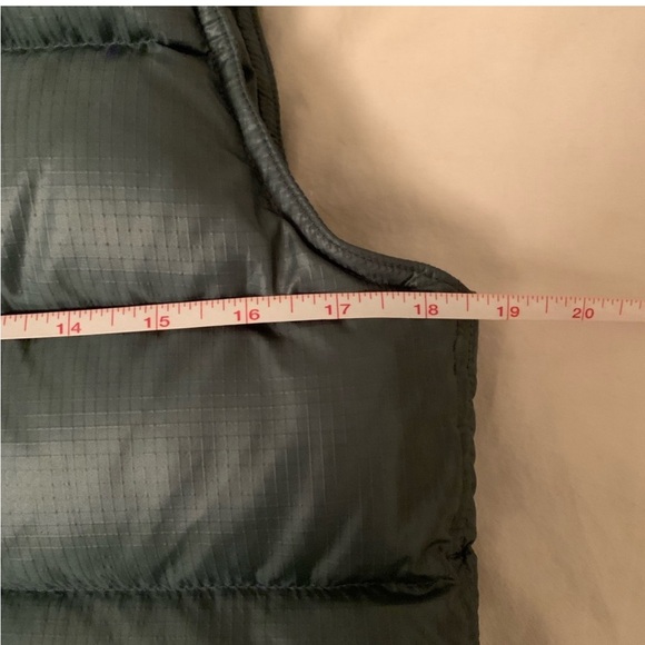 J.Crew Puffer vest- small - Picture 3 of 6